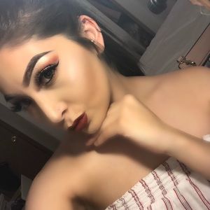 Meet your Posher, Pearl